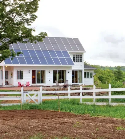 Solarwyse pole-mounted solar panels